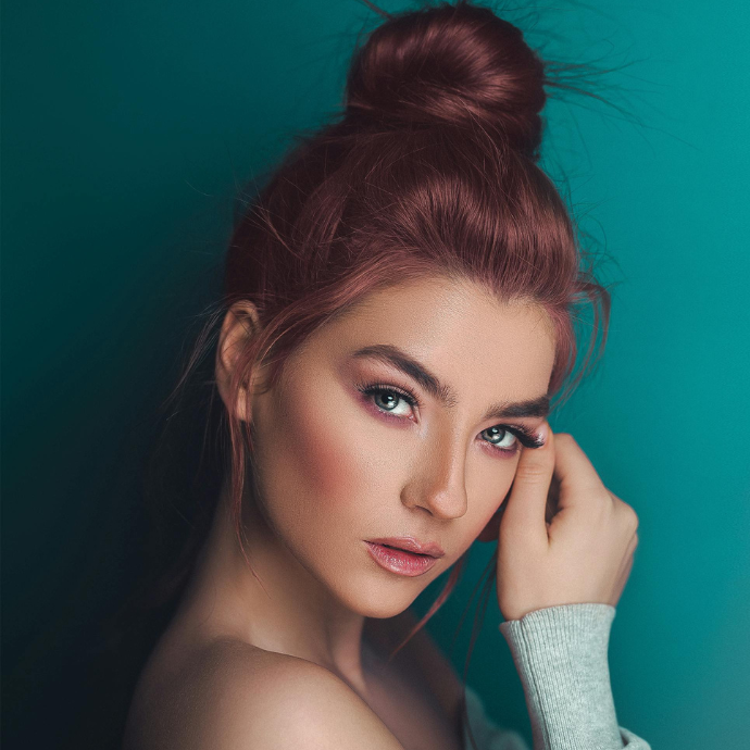 How UK Hair Professionals Can Choose the Best Semi-Permanent Shades for Salon Success