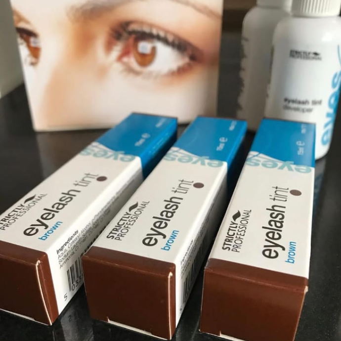 Strictly Professional Eyelash Tint